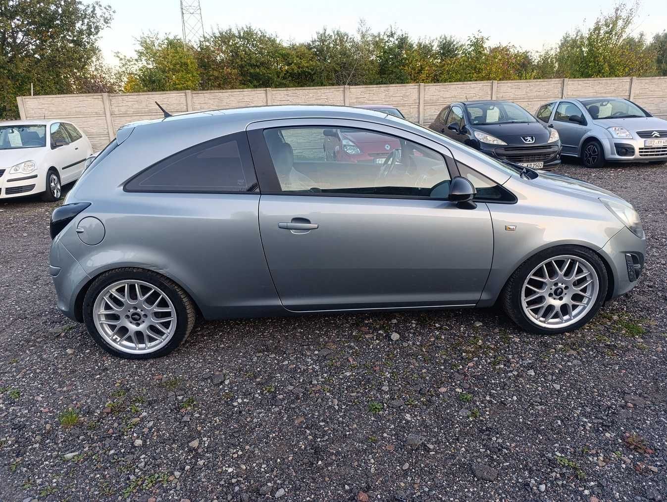 CORSA SPORT 2011r LIFT 1,4 Benz MEGA Niski Przebieg Niemiec 100% OPŁAT
