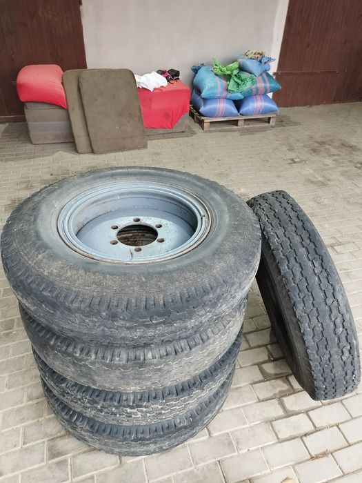 Opony rolnicze do przyczepy