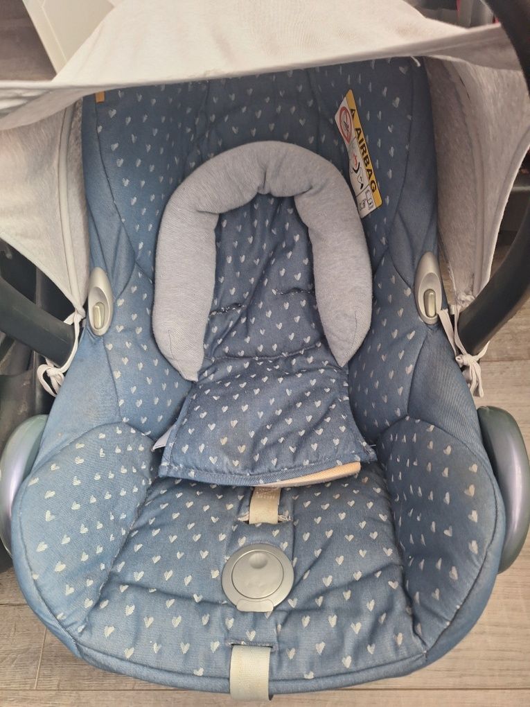 Nosidełko Maxi Cosi z bazą na isofix