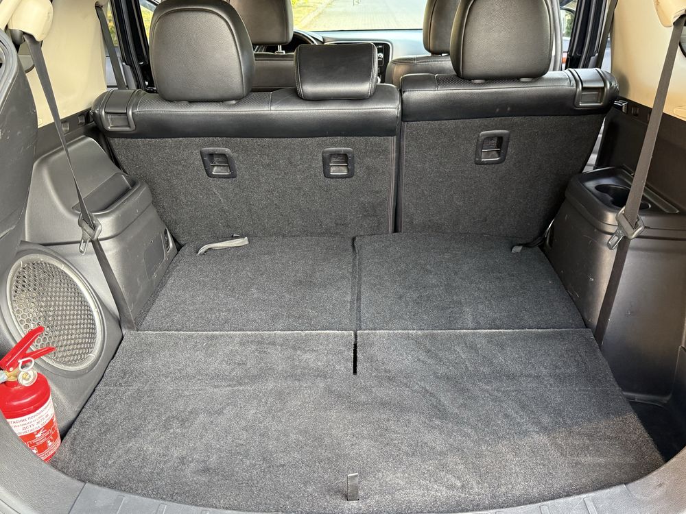 Mitsubishi Outlander 2013 г 2.4 бензин