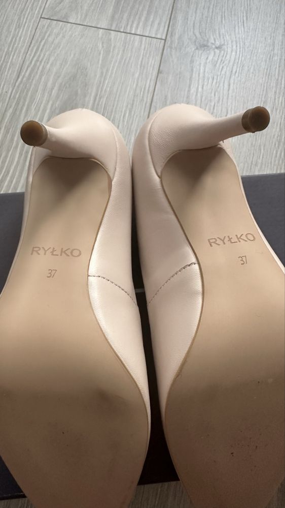 Szpilki Ryłko czółenka roz 37 pudrowy róż nowe