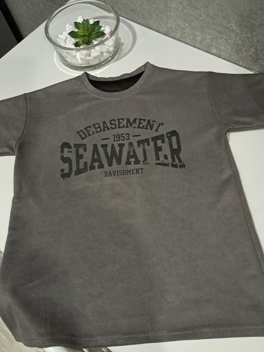 Футболка женская.