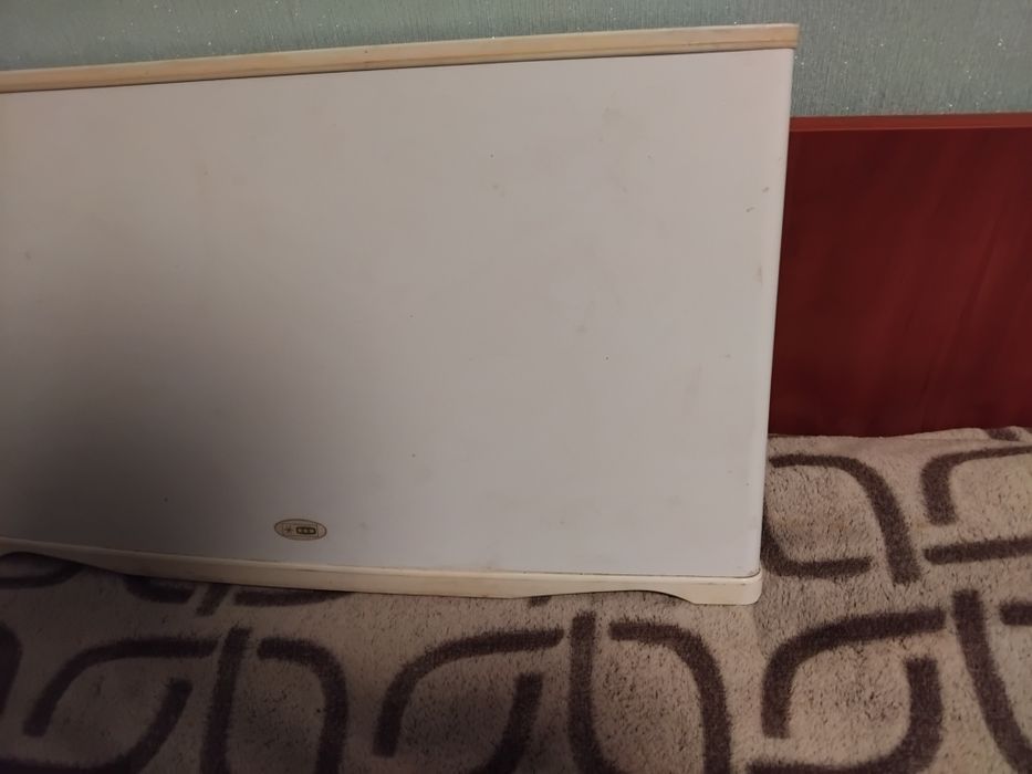 Продам дверку холодильника EXQWISIT 214-6.