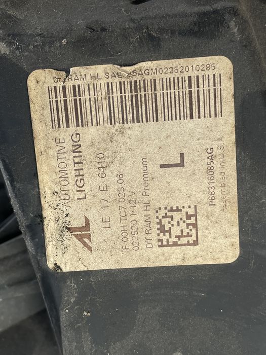 Фара на dodge ram