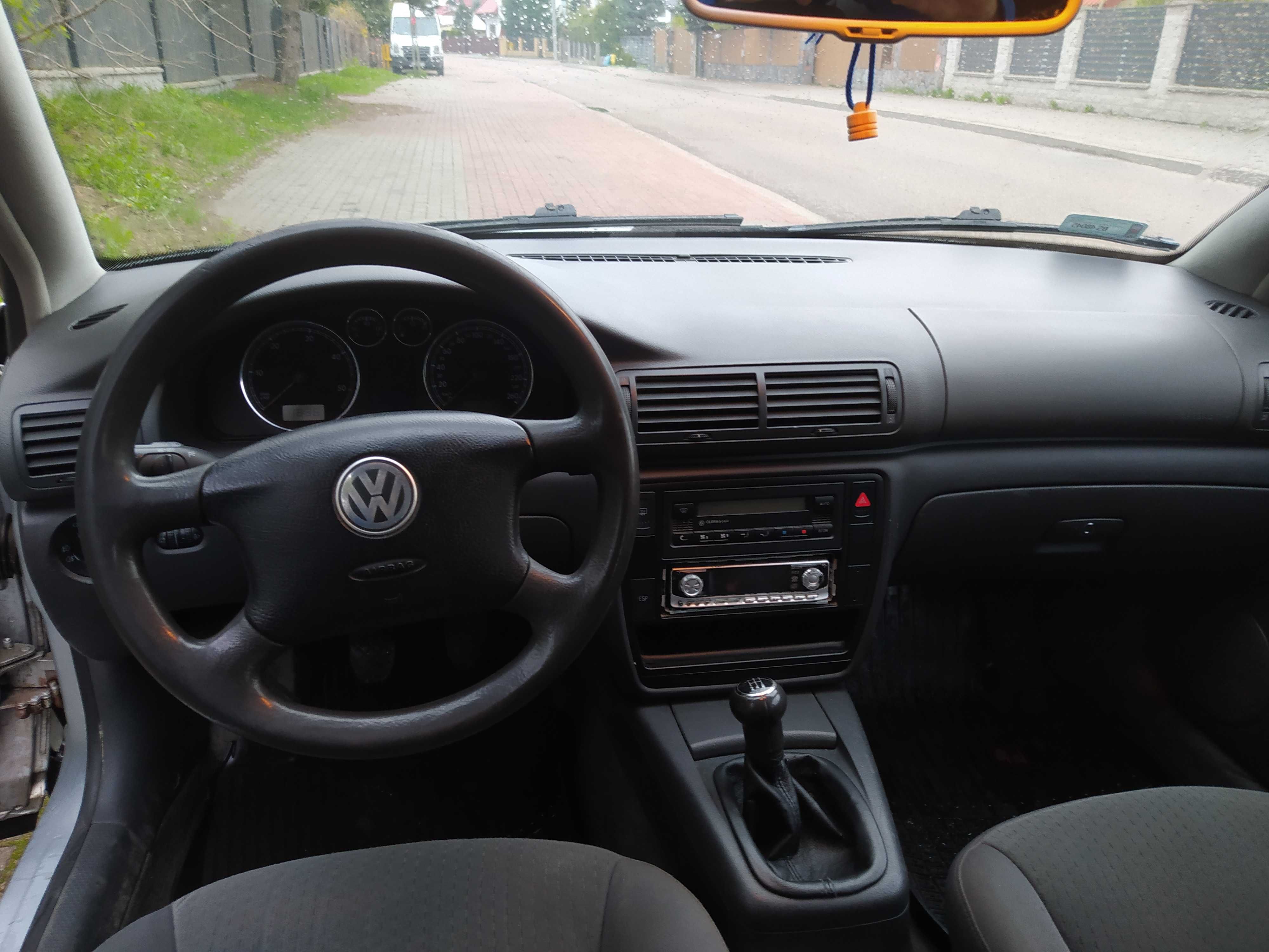 VW Passat kombi 1,9 rok 2005