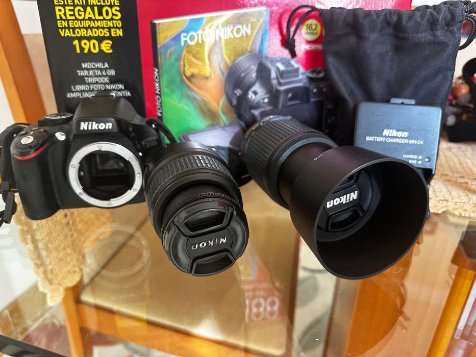 Nikon Pouquíssimo usada.