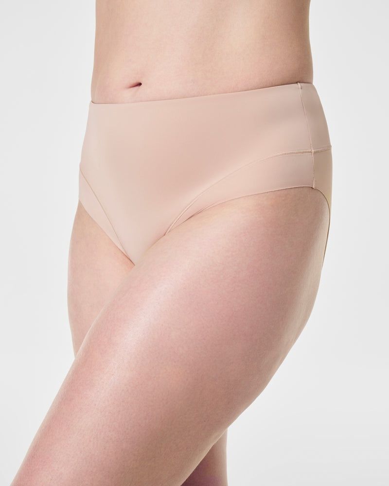 Spanx - моделирующее белье США