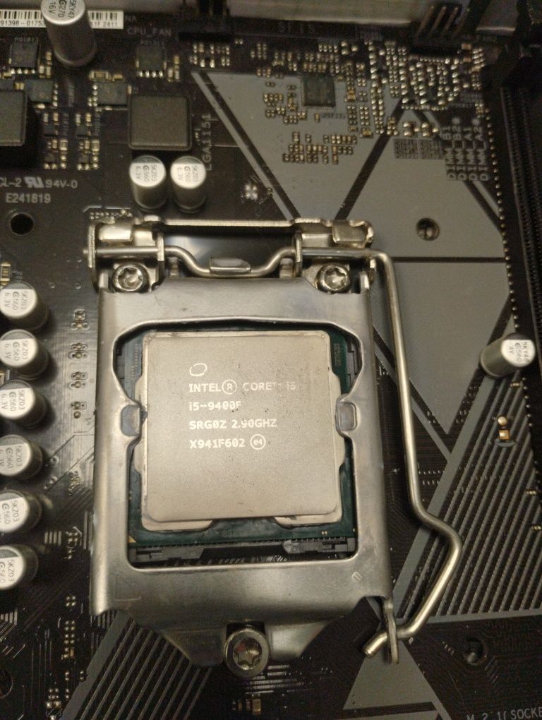 Intel Core i5-4900F