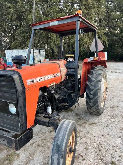 Trator Ursus 4512 4x2 47 cv