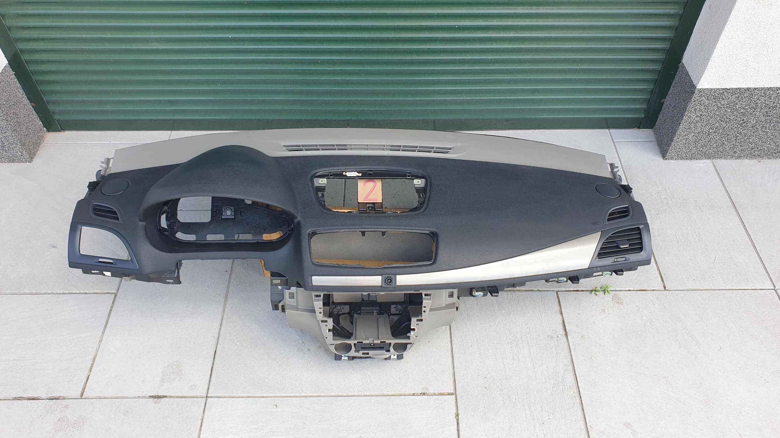 Deska rozdzielcza pulpit Konsola airbag nr2 megane III 3 oryginał