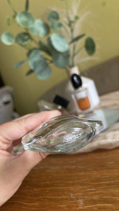 ОРИГІНАЛЬНІ жіночі духи куплені в Швеціі, Giorgio Armani і PRADA