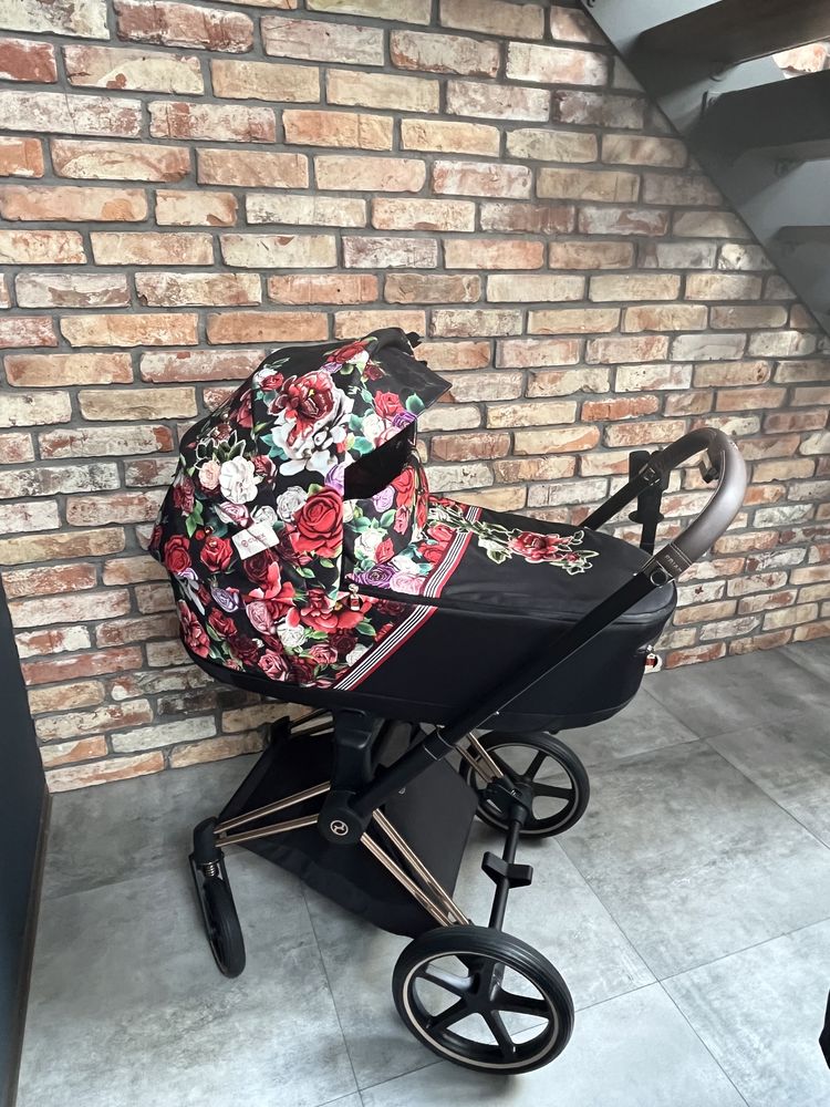 Gondola Cybex Spring Bloosom dark Priam 4.0