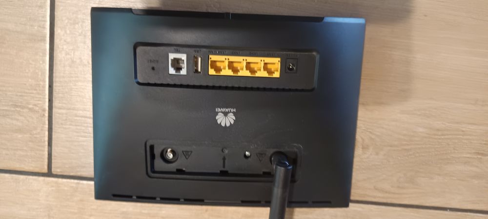 Router Huawei B525s-23a LTE 4G SIM
