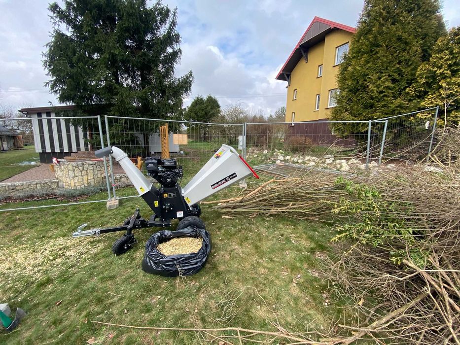 Usługi rębakiem, pielęgnacja zieleni, wycinka drzew, mulczowanie.