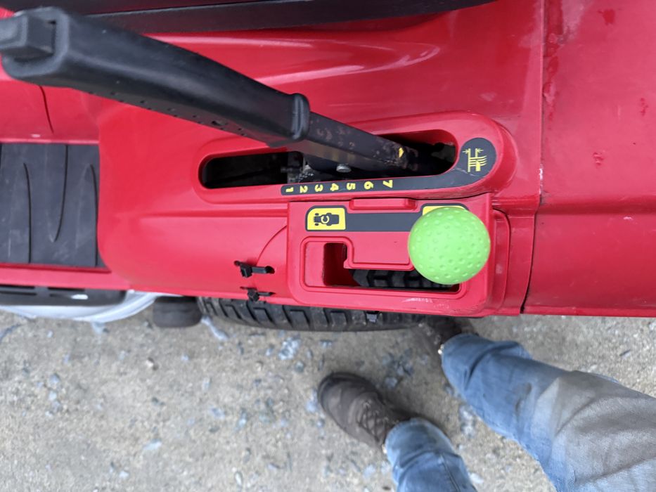 Traktorek kosiarka Honda HF2417 z zamiatarką