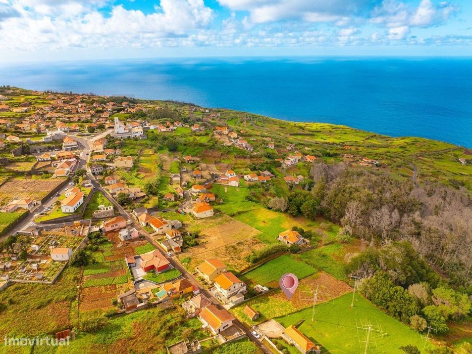 Terreno 1283m2 com armazém Agrícola