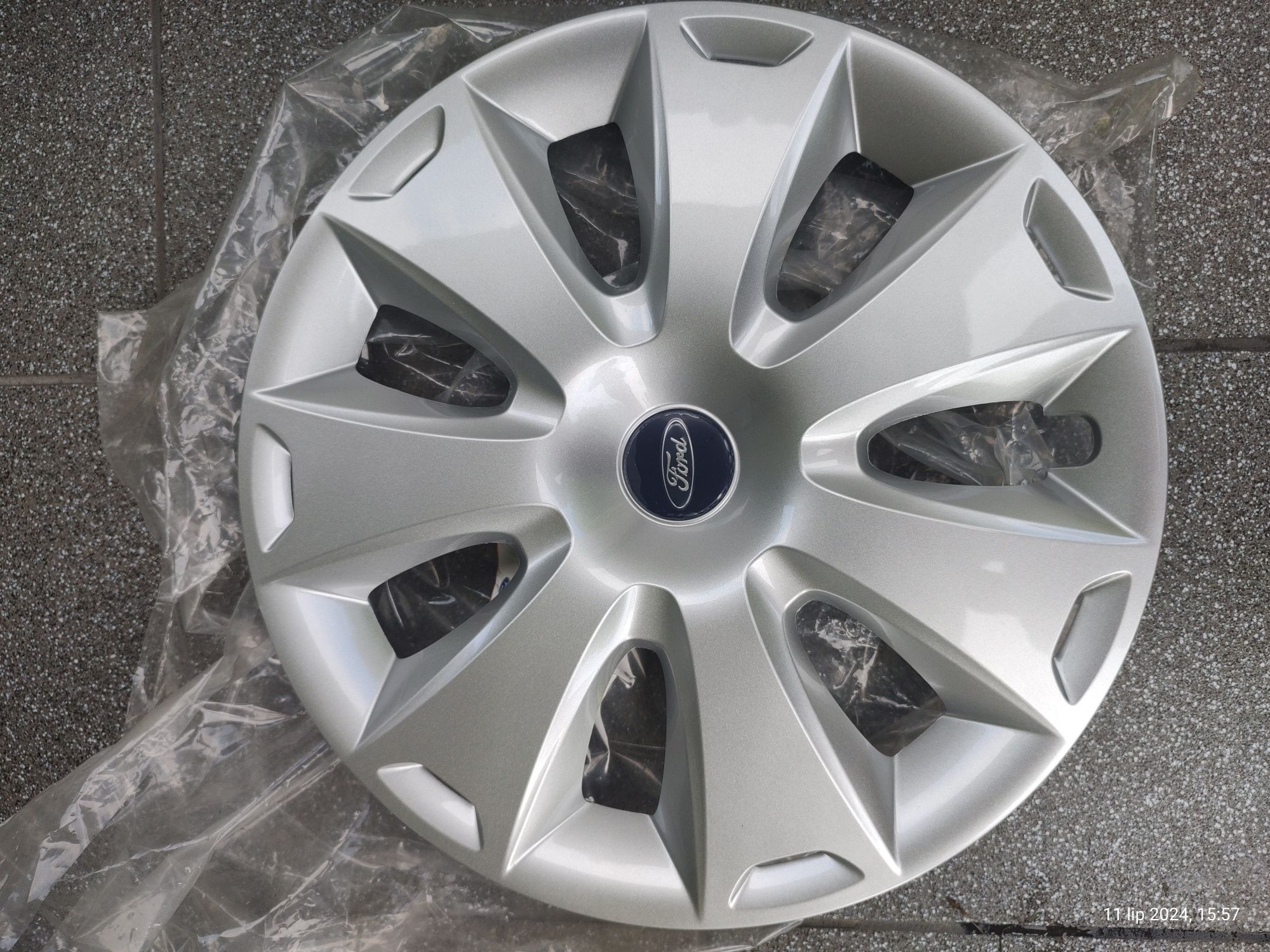 Nowe kołpaki koła 16'' Ford FOCUS MONDEO KUGA S-MAX C-MAX, AM51-1000-B