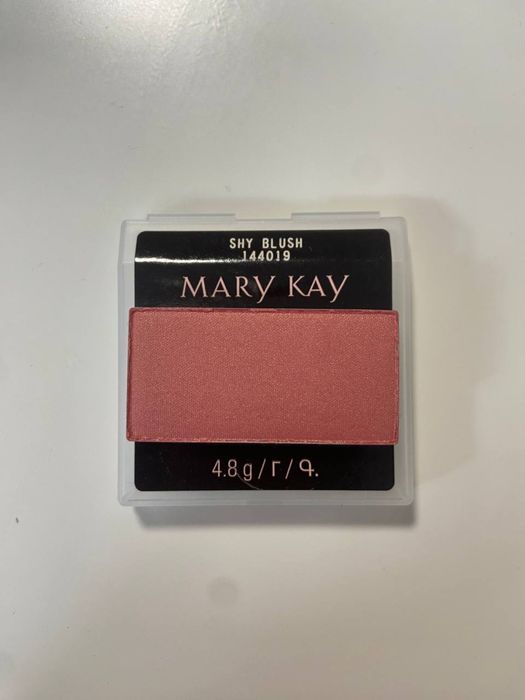 Róż do Policzków ChromaFusion Shy Blush (Błyszczący)