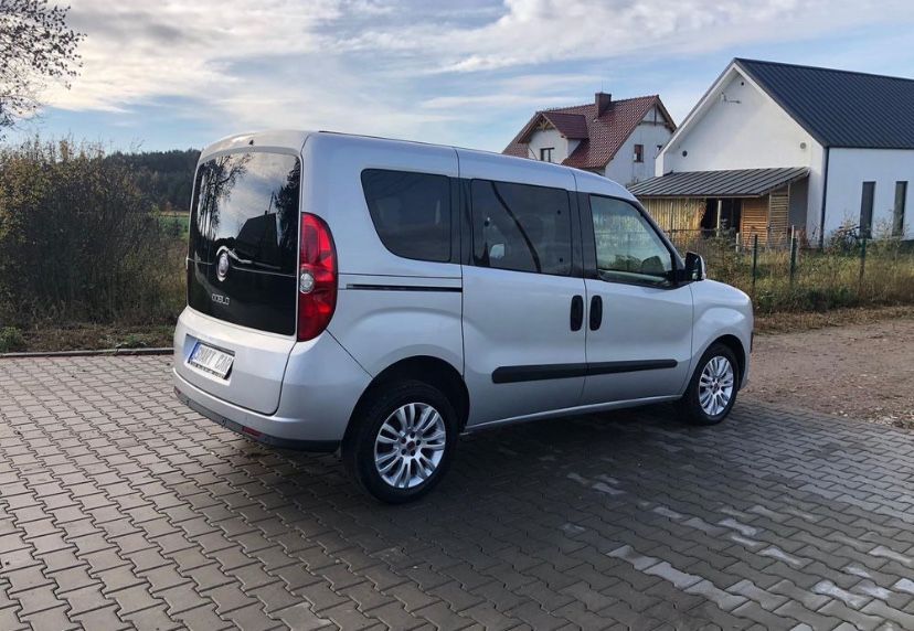 Fiat Doblo 2012 дизель 1.6 Multijet