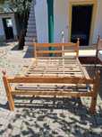 Mobiliário de quarto: 3 camas por 250€