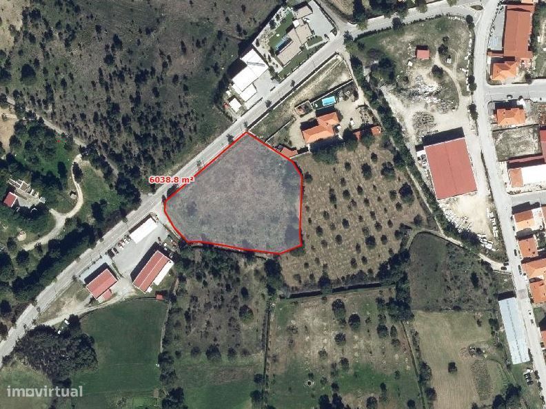 Terreno urbanizável em Penedono