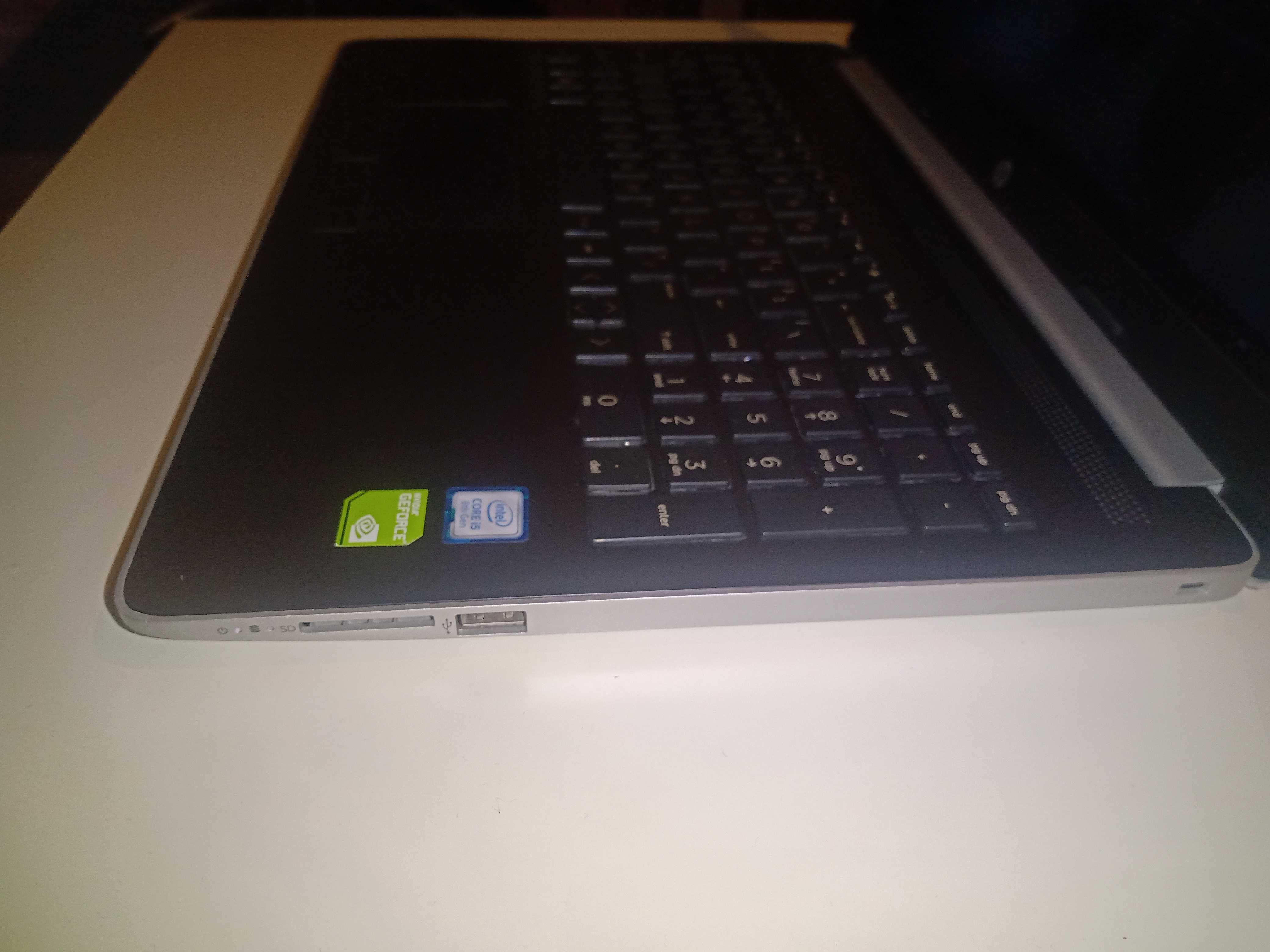 HP 15 FHD i5-8th 8GB/500GB GF MX110