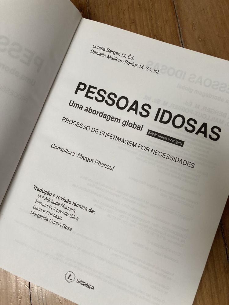 Livros de Gerontologia, como novos