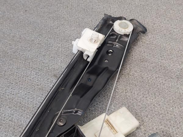 Elevador vidros frente direito PEUGEOT 308 SW II