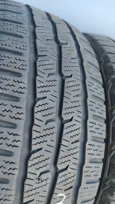 Opony Zimowe 215/60/17C Toyo 4szt 2021r