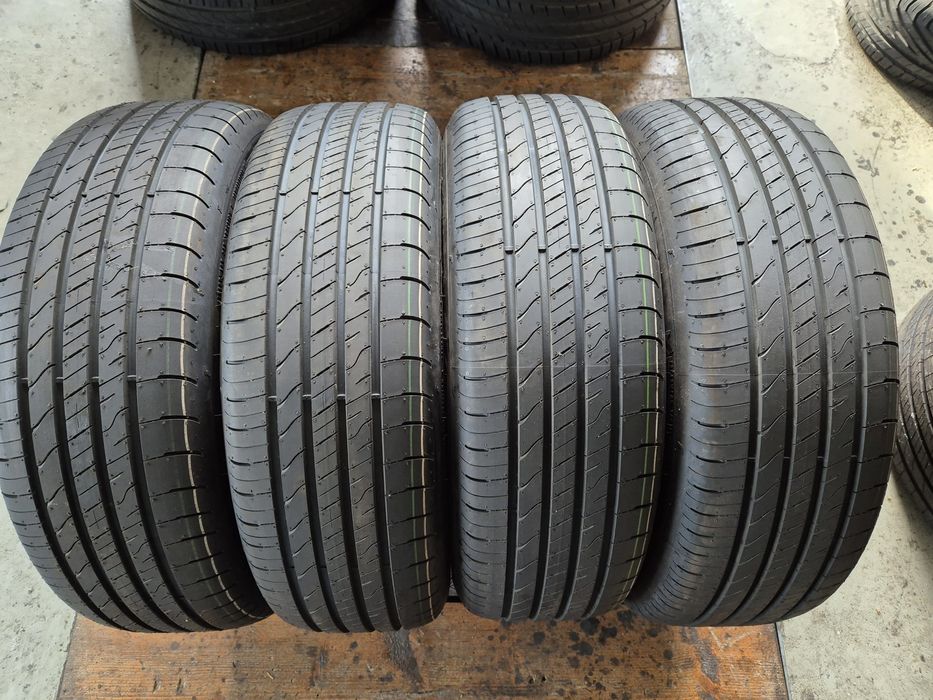 215/60/17 96H Goodyear Efficientgrip 2 Suv   2024r gratis Wysyłka