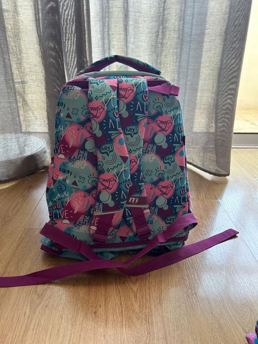 Mochila, base com rodas e estojo