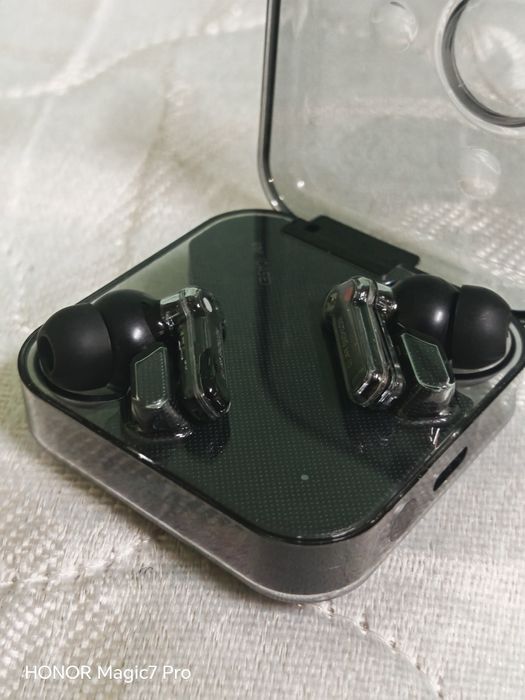 nothing ear 1 ТОРГ!