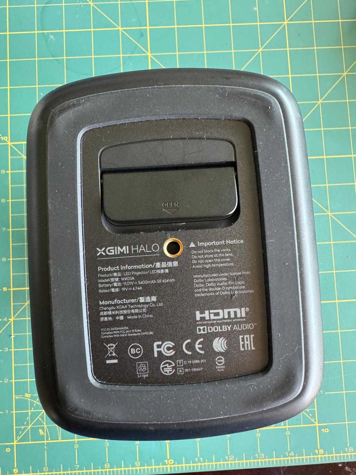 XGIMI Halo – Pouca Utilização, Ideal para Cinema em Casa ou Exterior
