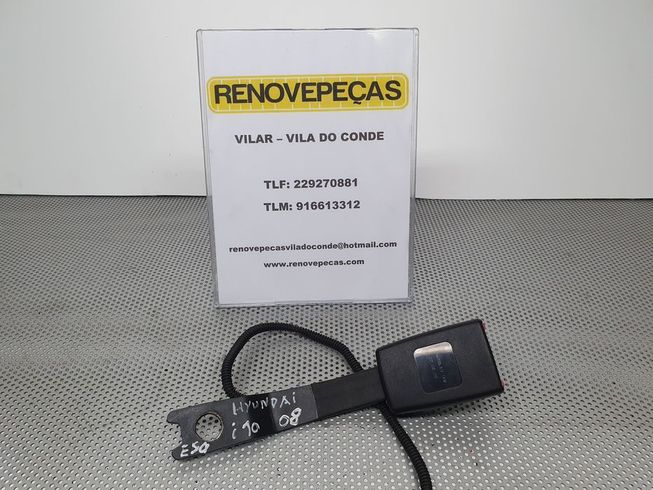 Encaixe de cinto frente esquerdo HYUNDAI i10 (PA)
