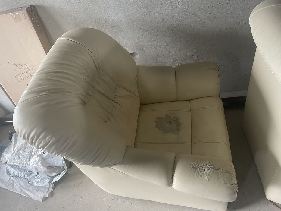 Sprzedam komplet kanapa rozkkadana i 2 fotele