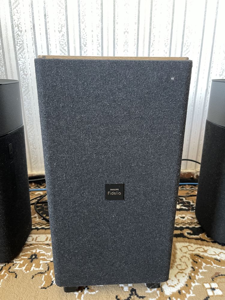 Акустическая система Philips Fidelio E5 Wireless(Сабвуфер немає звуку)