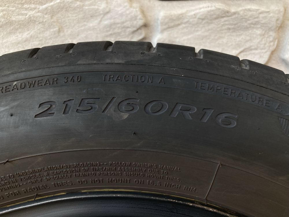 Комплект оригінальних колес VAG Dunlop Sport Blue Response r16
