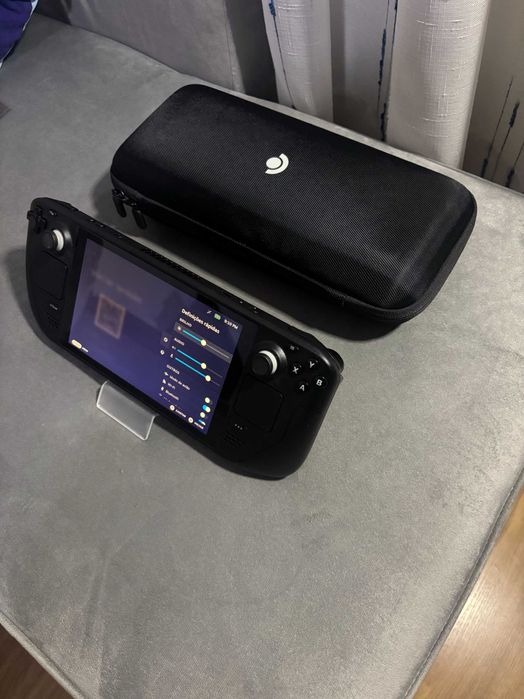 Steam Deck LCD 64GB com mala de viagem e pelicula