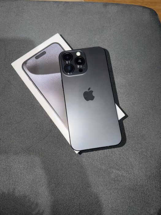 Iphone 15 pro max como novo