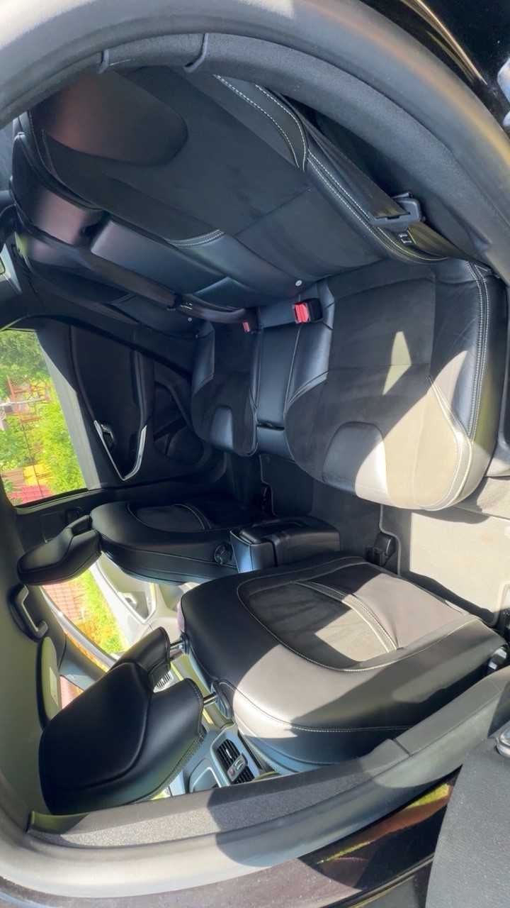 VOLVO V40 R-Design D2 Czarny 2016 full LED