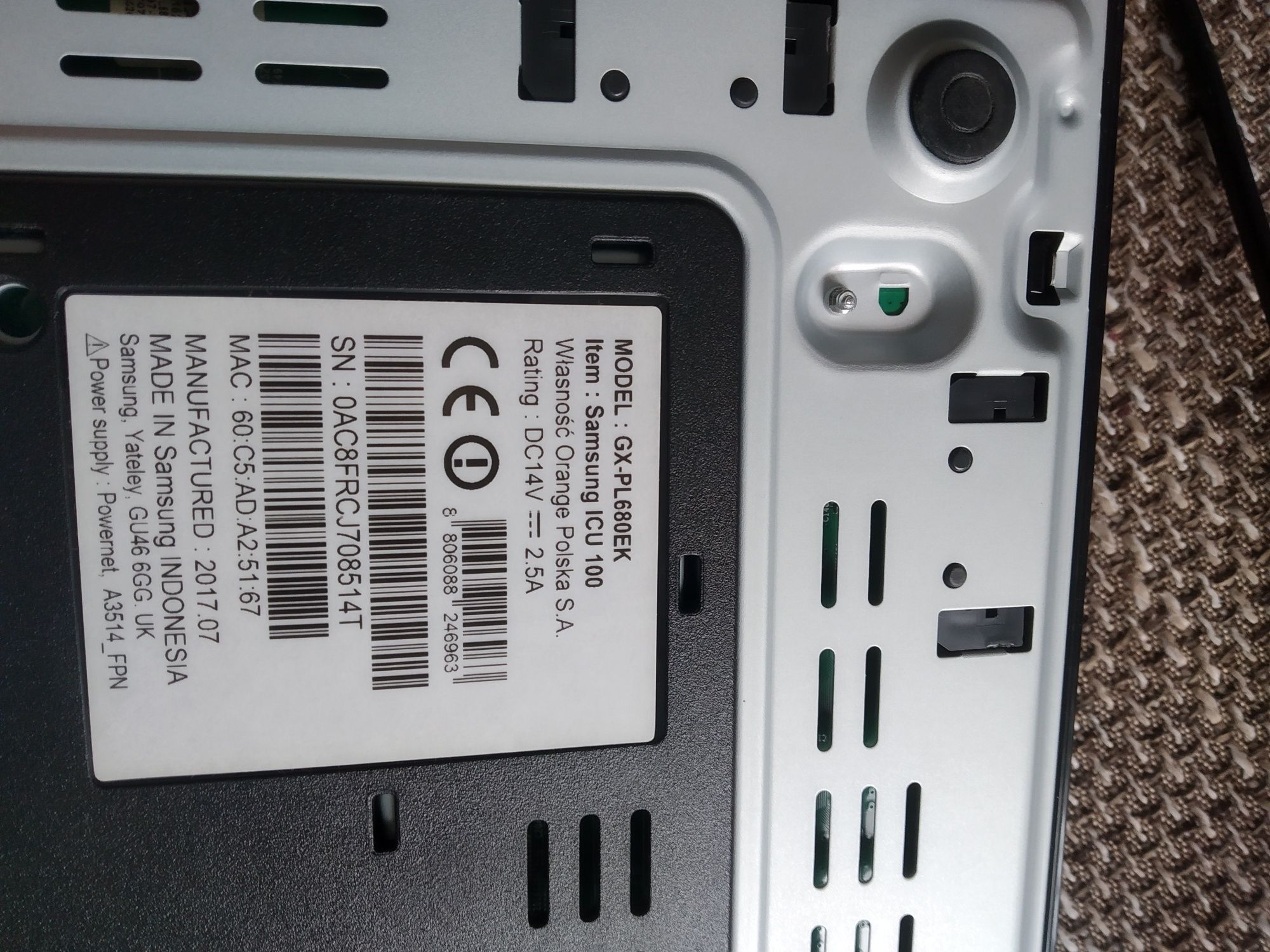 Samsung icu 100 dekoder uhd HDMI pilot Orange