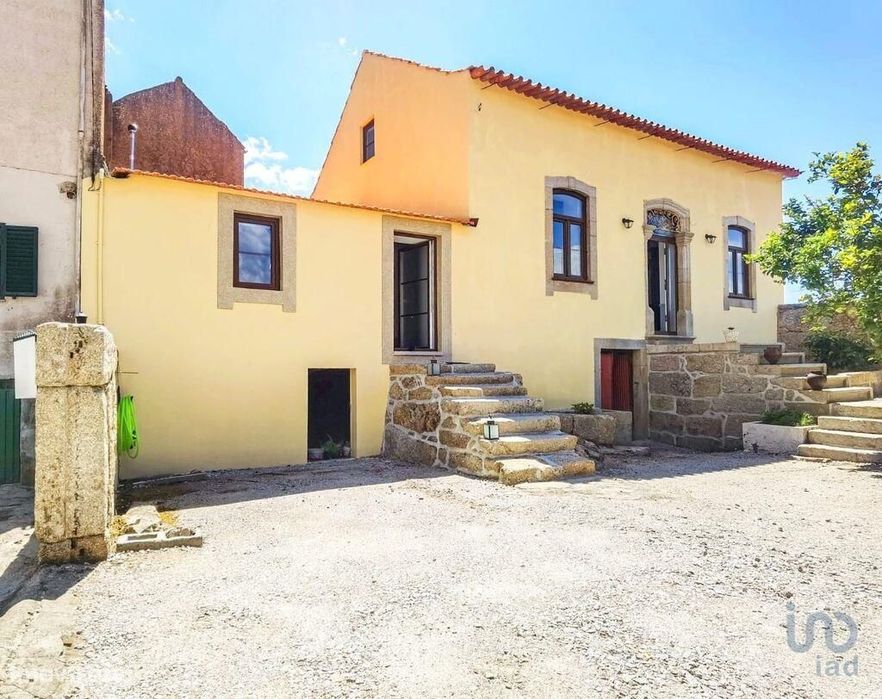 Casa T3 em Travanca de Lagos de 132,00 m2