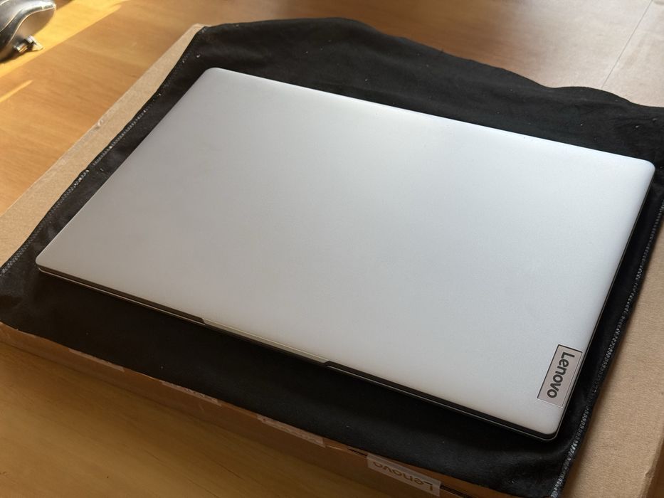 Laptop Lenovo IdeaPad Slim 3 | Ryzen 5 7520U 16GB