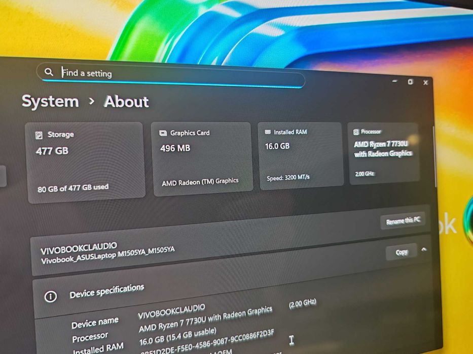 Portátil ASUS VivoBook OLED M1505Y -AMD Ryzen 7, 16GB,512GB SSD - NOVO
