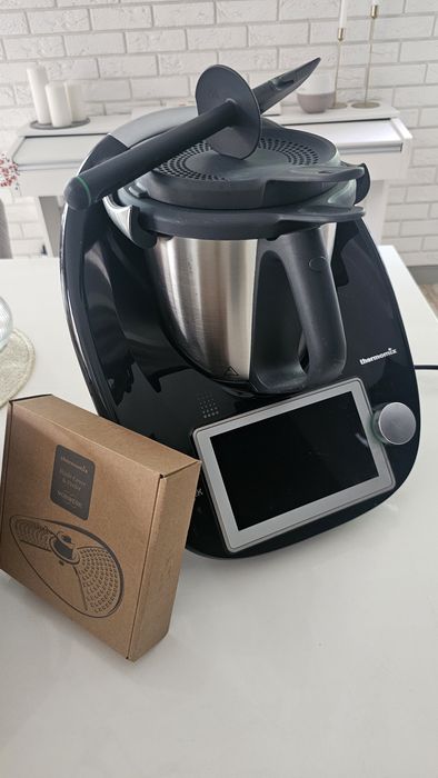 Thermomix czarny tm6