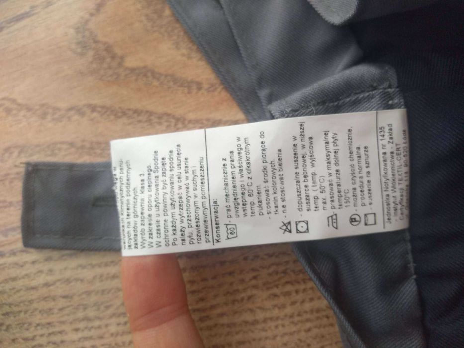 Szare spodnie zimowe robocze BHP ocieplane