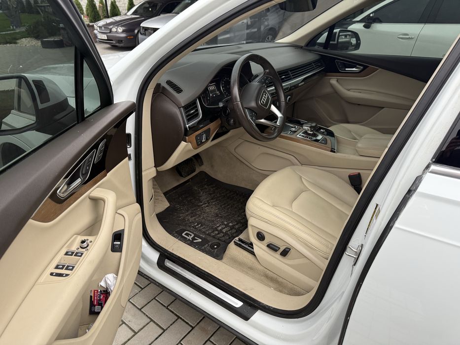 Продам Ауді Q7 4m 2016