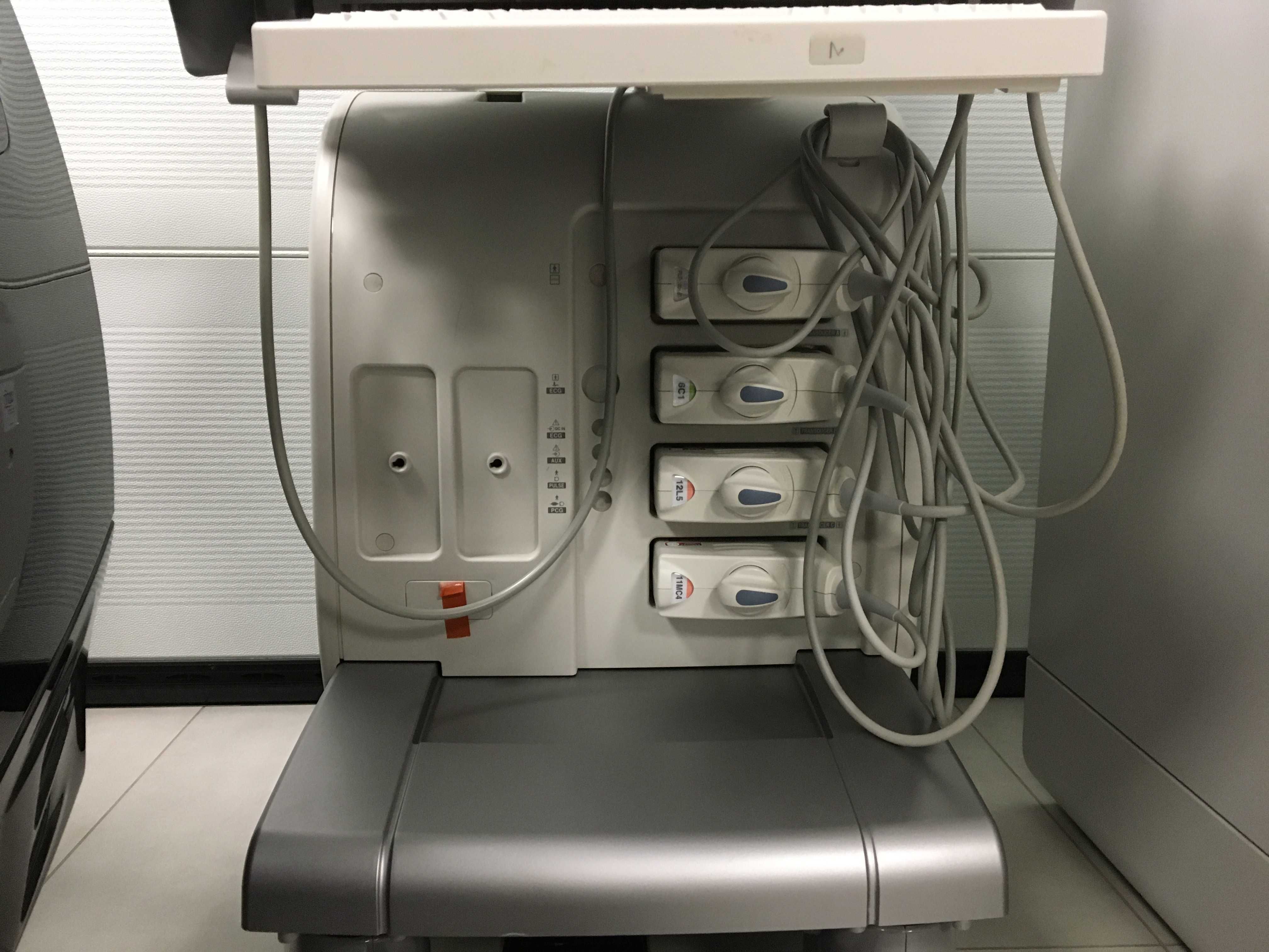 USG Aparat Ultrasonograf Toshiba Aplio 400 4 sondy