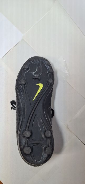 Оригинал футбол Футбольные бутсы Nike 36,5 б/у, как новые