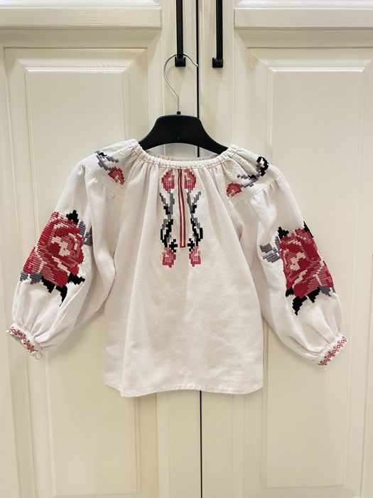 Вишиванка на дівчинку 98-104